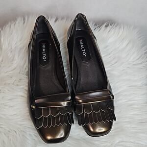 Rialto Azalea Pewter Flats Loafers Women's 7.5 Metallic Silver Kiltie Vegan